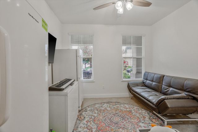 1708 Poppy Field Dr, Roseville, CA 95661