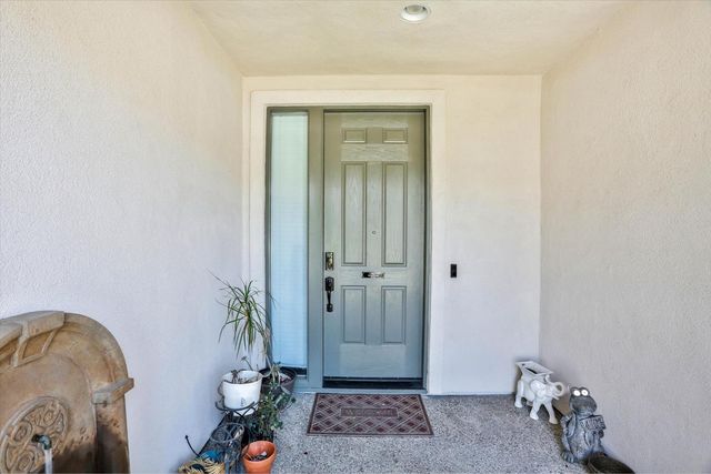 1708 Poppy Field Dr, Roseville, CA 95661