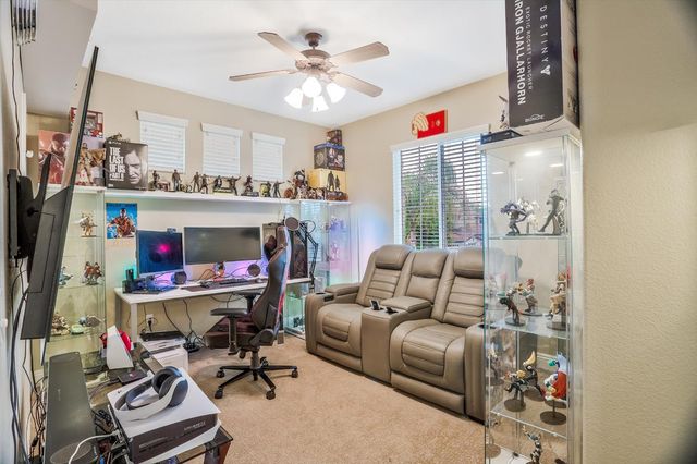 1708 Poppy Field Dr, Roseville, CA 95661