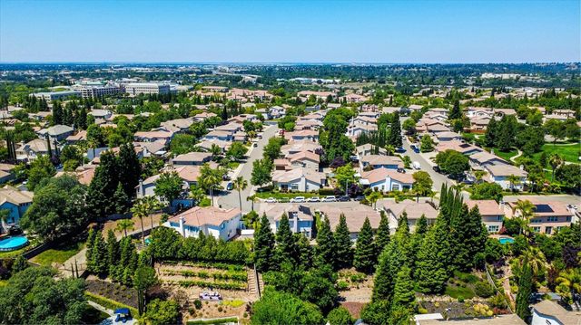 1708 Poppy Field Dr, Roseville, CA 95661