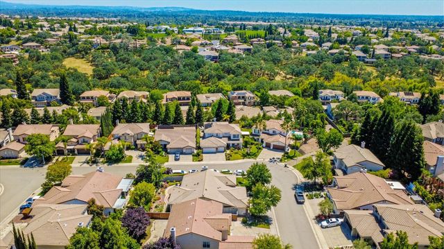 1708 Poppy Field Dr, Roseville, CA 95661