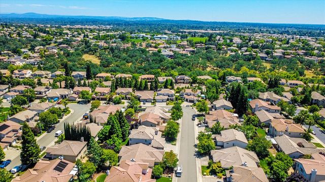 1708 Poppy Field Dr, Roseville, CA 95661