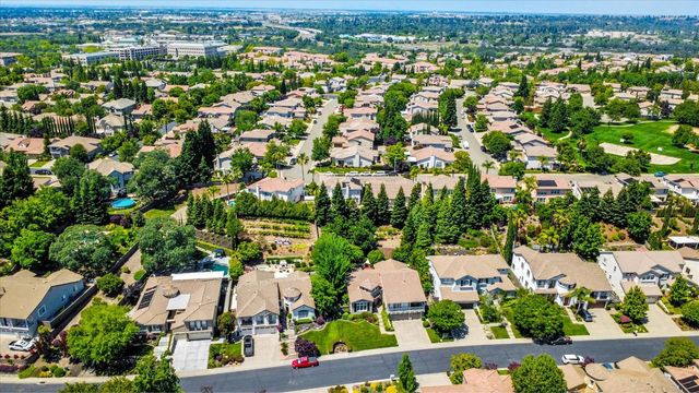 1708 Poppy Field Dr, Roseville, CA 95661
