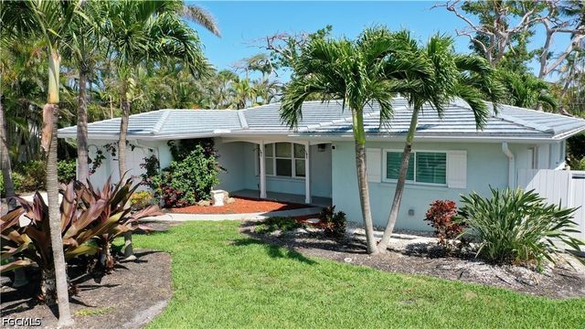 253 Bayshore DR, Cape Coral, FL 33904