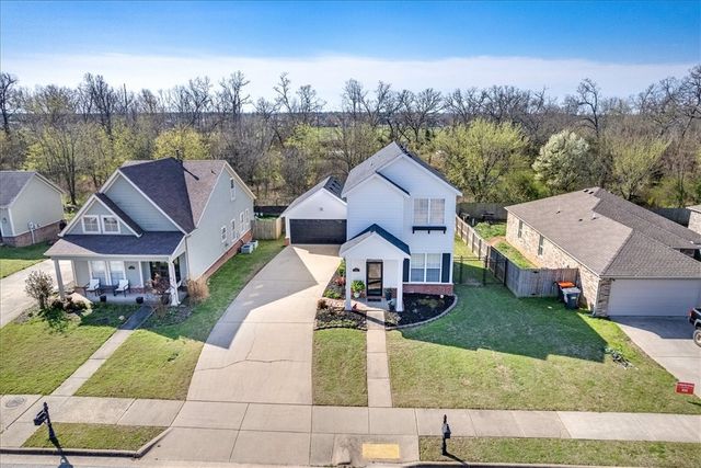 7715 Bridgegate Avenue, Springdale, AR 72762