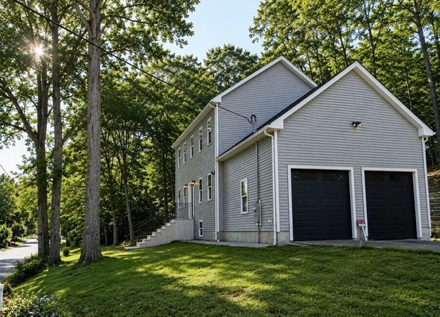 329 Mason Road Ext, Dudley, MA 01571