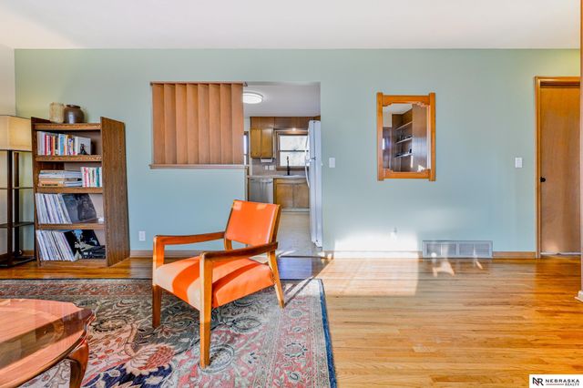 9144 Boyd Street, Omaha, NE 68134