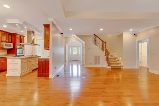 9237 Leaf Brook Lane, Apison, TN 37302