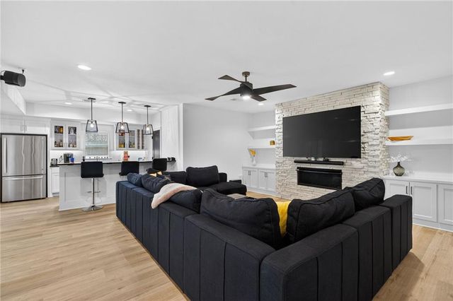 11521 S Mize Road, Olathe, KS 66061