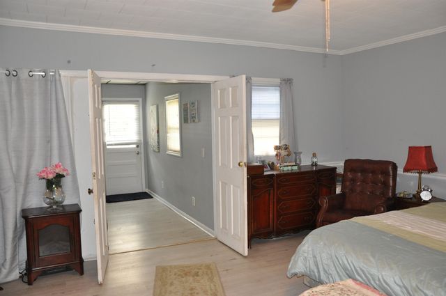 910 Sandy Bluff Rd., Mullins, SC 29574
