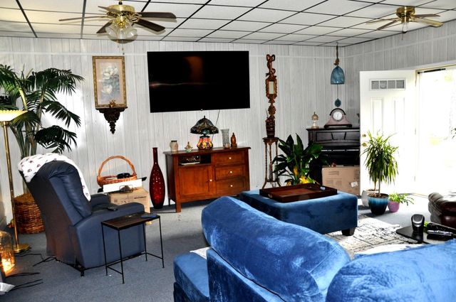 910 Sandy Bluff Rd., Mullins, SC 29574