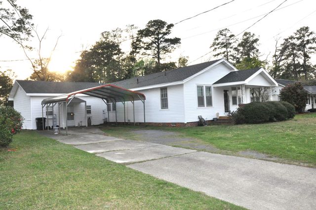 910 Sandy Bluff Rd., Mullins, SC 29574