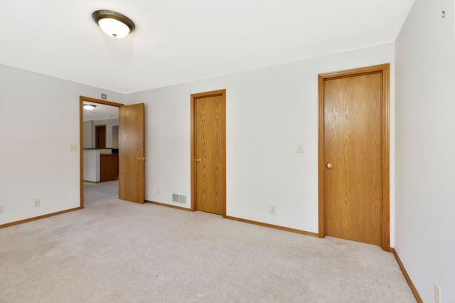 4551 N Fritillary St, Bel Aire, KS 67226