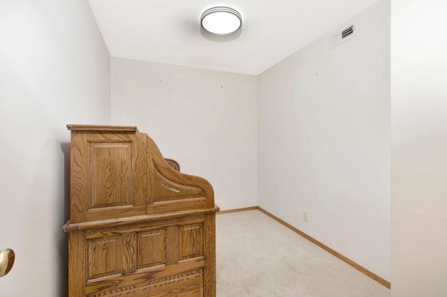 4551 N Fritillary St, Bel Aire, KS 67226