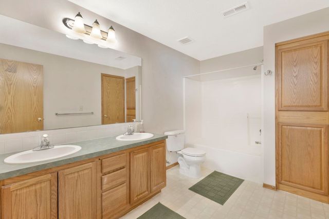 4551 N Fritillary St, Bel Aire, KS 67226