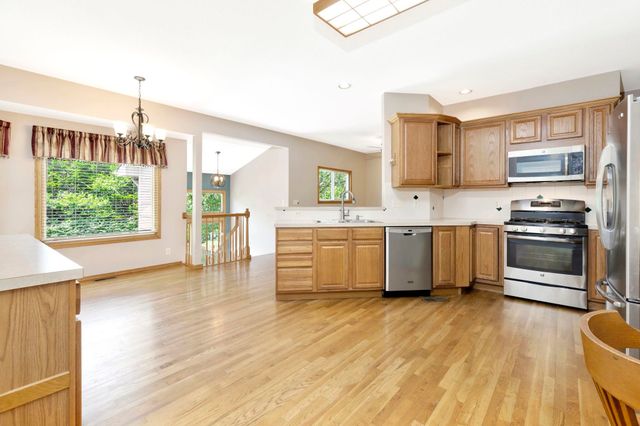 4551 N Fritillary St, Bel Aire, KS 67226