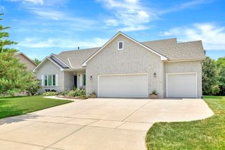 4551 N Fritillary St, Bel Aire, KS 67226