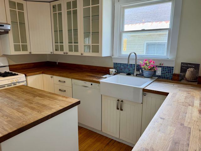 421 St. Paul Street, Burlington, VT 05401