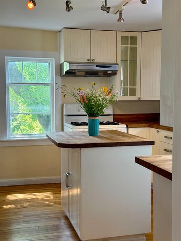 421 St. Paul Street, Burlington, VT 05401