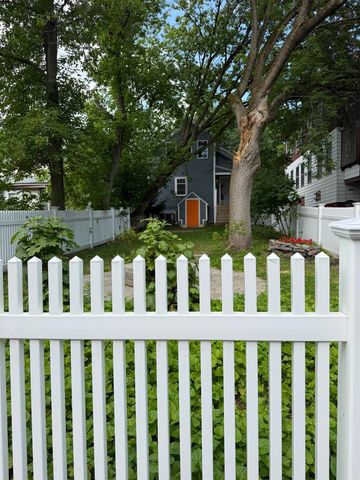 421 St. Paul Street, Burlington, VT 05401