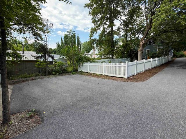 421 St. Paul Street, Burlington, VT 05401