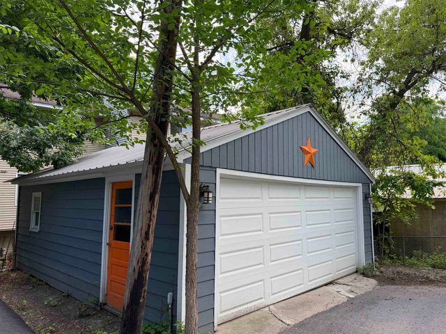 421 St. Paul Street, Burlington, VT 05401