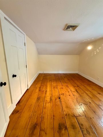 421 St. Paul Street, Burlington, VT 05401