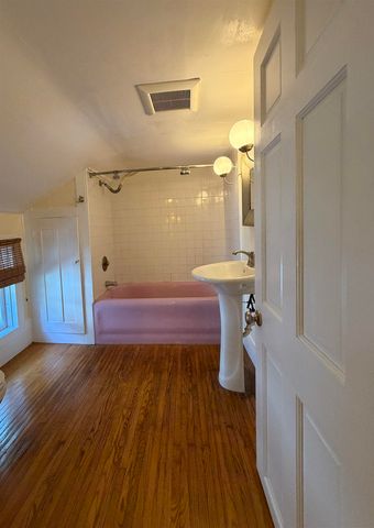 421 St. Paul Street, Burlington, VT 05401