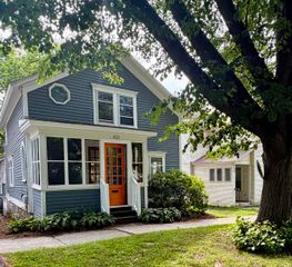 421 St. Paul Street, Burlington, VT 05401