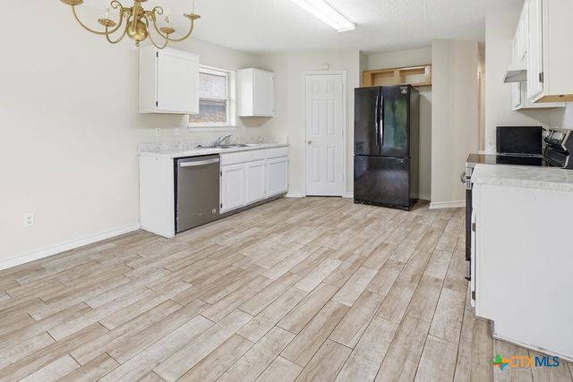 4600 Ledgestone Drive, Killeen, TX 76549