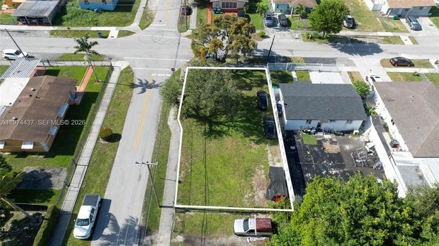 1990 NW 153rd St, Miami Gardens, FL 33054