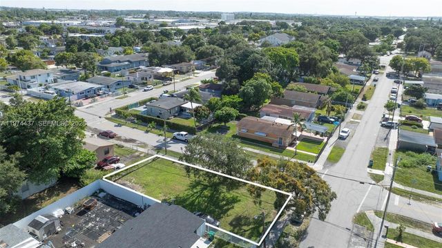 1990 NW 153rd St, Miami Gardens, FL 33054