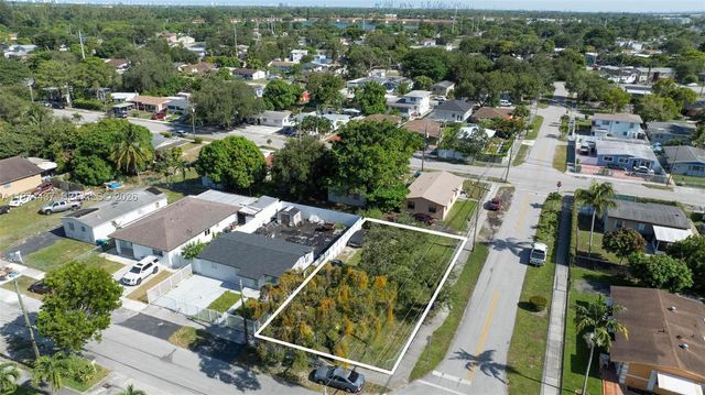1990 NW 153rd St, Miami Gardens, FL 33054