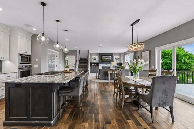 2880 Fairway Drive, Chaska, MN 55318