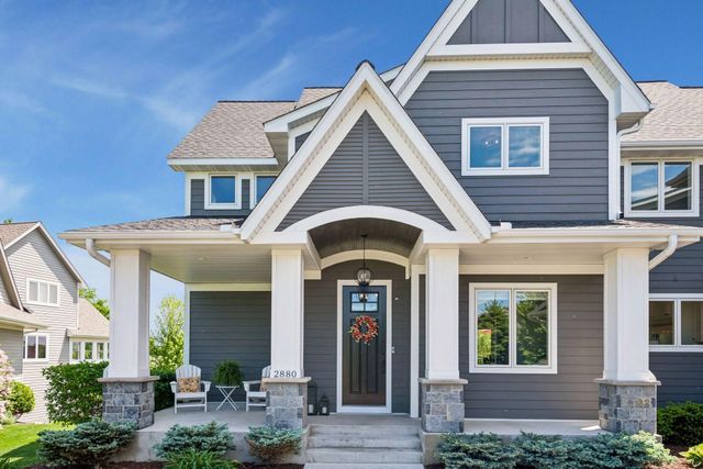 2880 Fairway Drive, Chaska, MN 55318