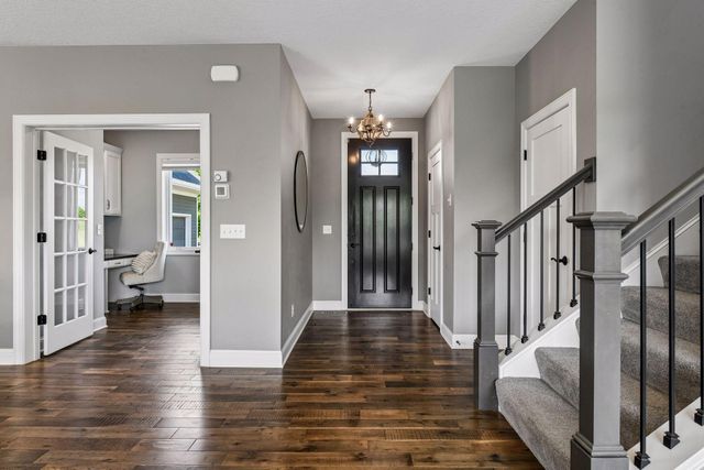 2880 Fairway Drive, Chaska, MN 55318
