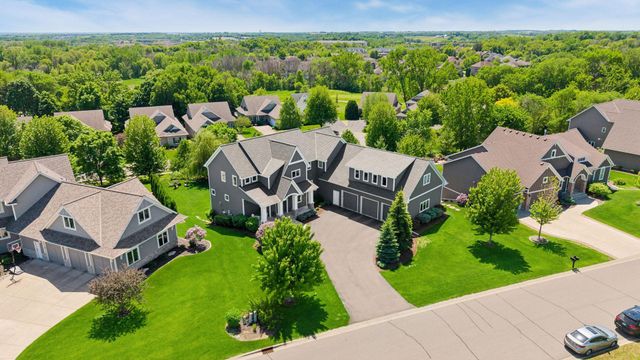 2880 Fairway Drive, Chaska, MN 55318