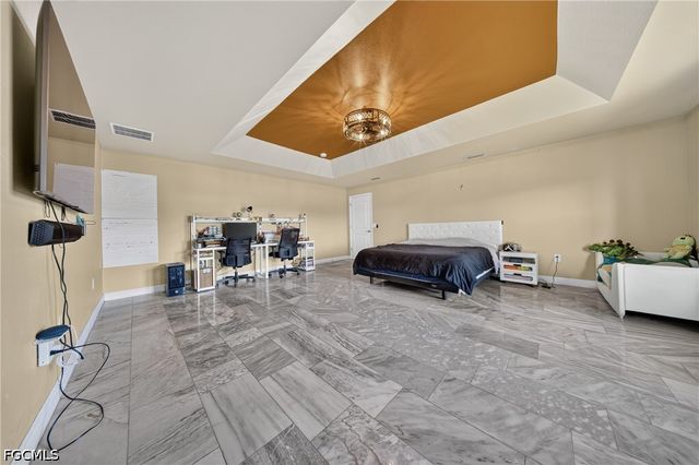 527 NW 27th AVE, Cape Coral, FL 33993