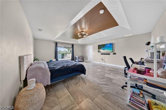 527 NW 27th AVE, Cape Coral, FL 33993