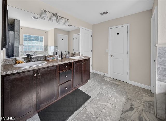 527 NW 27th AVE, Cape Coral, FL 33993