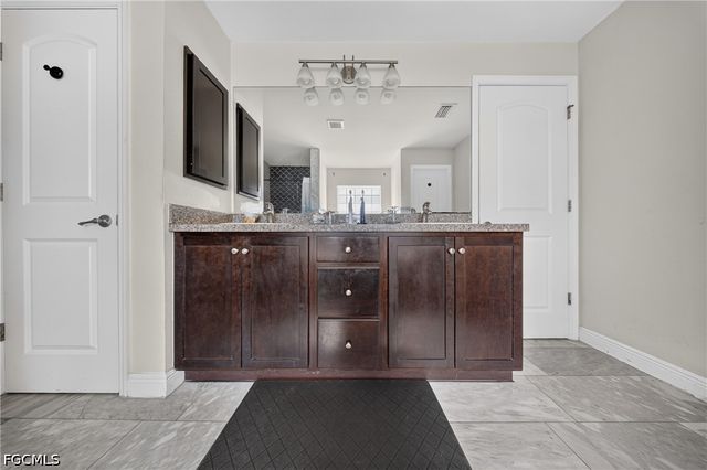 527 NW 27th AVE, Cape Coral, FL 33993