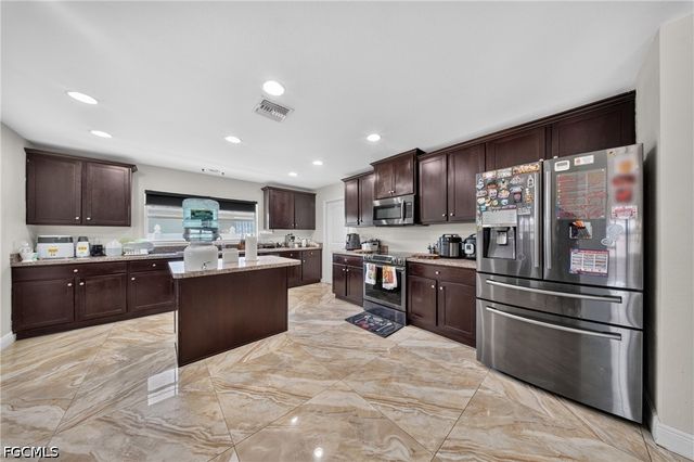 527 NW 27th AVE, Cape Coral, FL 33993