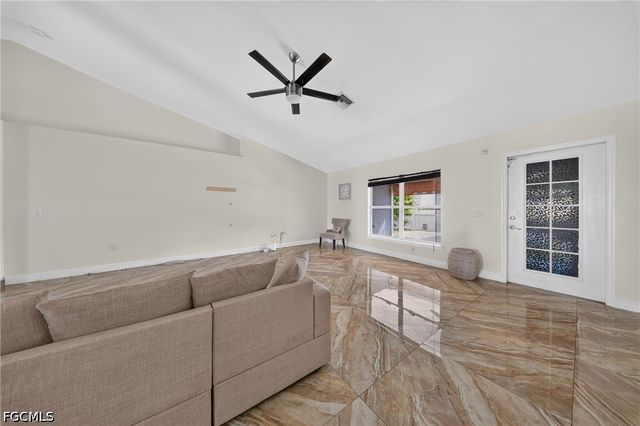 527 NW 27th AVE, Cape Coral, FL 33993