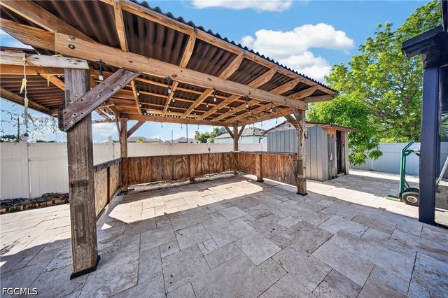 527 NW 27th AVE, Cape Coral, FL 33993