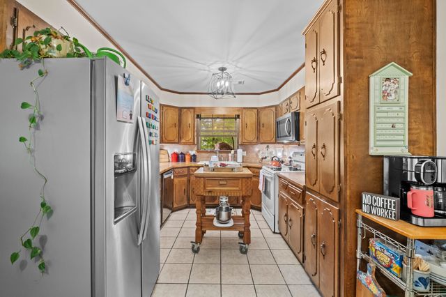 151 Pinon, Searcy, AR 72143
