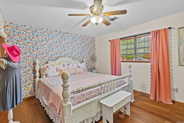 151 Pinon, Searcy, AR 72143