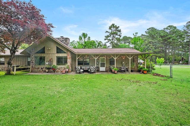 151 Pinon, Searcy, AR 72143