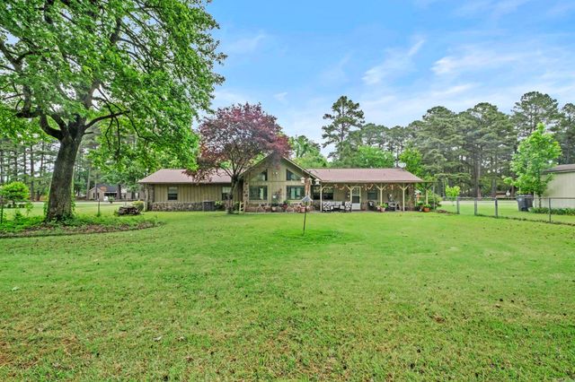 151 Pinon, Searcy, AR 72143