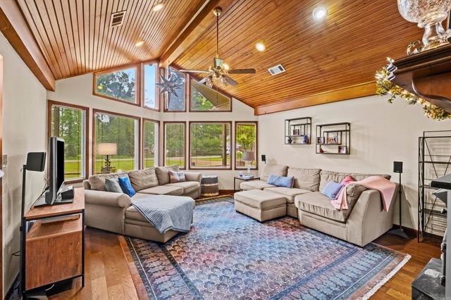 151 Pinon, Searcy, AR 72143