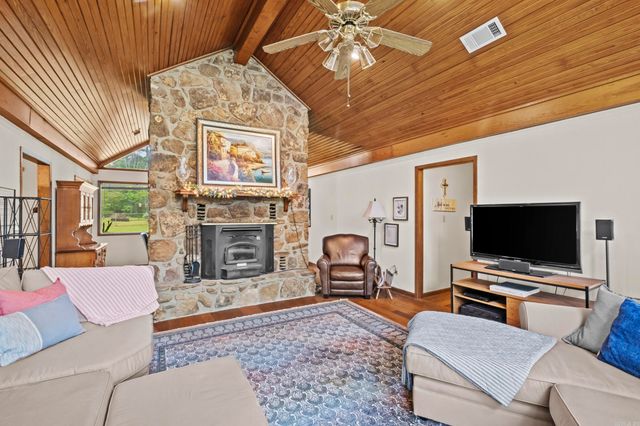 151 Pinon, Searcy, AR 72143